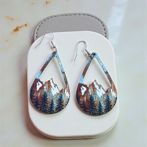 Western Jewelry Boho Cowgirl Nature-Inspired Mountain Scene Tear Drop Earrings